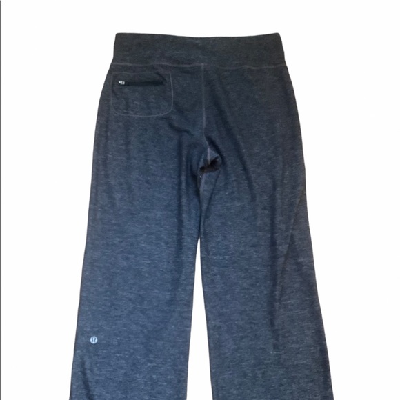 Lululemon hi rise herringbone pants boot leg back pocket with zipper . Size 6 - Picture 2 of 5